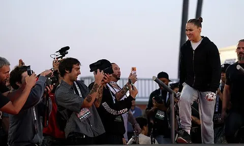 Thù lao sự kiện MVP Rousey vs Carano: Ba võ sĩ bỏ túi mức lương hàng triệu đô la
