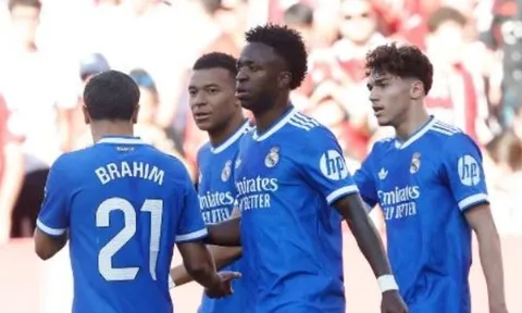 Arbeloa lên tiếng về phong độ của Vinicius và Mbappe