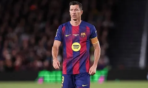 Lewandowski nghẹn ngào chia tay Barca trong ngày thắng Betis