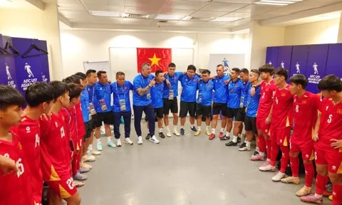 Lập kỳ tích, HLV Roland chưa chắc dự World Cup cùng U17 VN