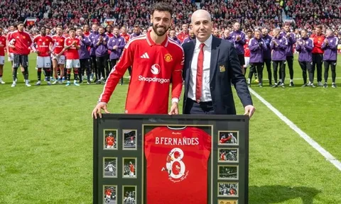 Bruno Fernandes và cú nước rút lịch sử tại Ngoại hạng Anh