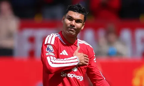 Quá xúc động, Casemiro hủy họp báo chia tay Quỷ đỏ