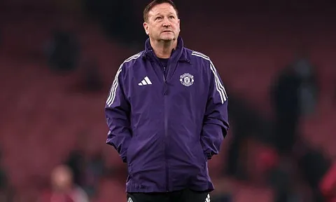Bản hợp đồng Steve Holland mang ý nghĩa sống còn với Man Utd
