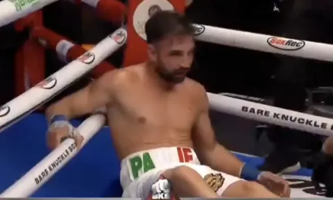 Paulie Malignaggi bị cựu binh UFC vùi dập thê thảm ở trận quyền Anh tay trần