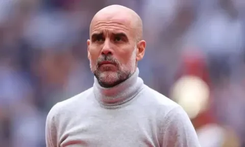 Pep Guardiola từ chối trả lời về việc rời Man City