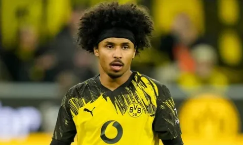 MU, Chelsea quyết đấu giành chữ ký Karim Adeyemi