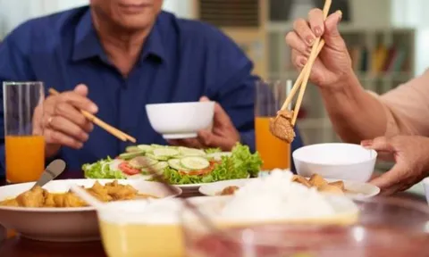 5 loại thực phẩm cực độc hại đang xuất hiện trên bàn ăn của 90% gia đình Việt