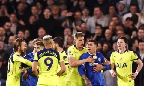 Đả bại Tottenham, Chelsea vào nhóm dự cúp châu Âu