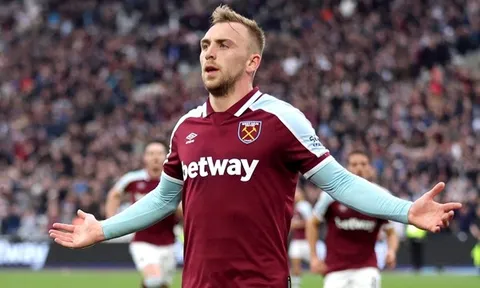 Cách Jarrod Bowen vá lỗ hổng hàng công trong sơ đồ Carrick