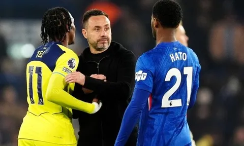 Tottenham đứng trước bờ vực thẳm sau thất bại tại Stamford Bridge