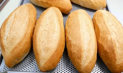 Người bị 1 trong 5 bệnh này tuyệt đối không nên ăn bánh mì