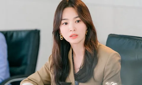Song Hye Kyo giữ vẻ đẹp thanh lịch suốt nhiều năm nhờ 5 thói quen chăm da và ăn uống đơn giản