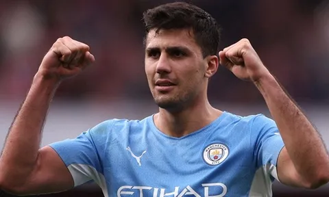Tin đồn chuyển nhượng sáng 21/5: Real Madrid chèo kéo Rodri; Barca đạt thỏa thuận với Rashford
