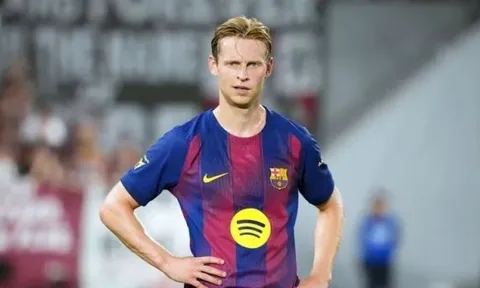 Frenkie de Jong tiết lộ từng bị Barcelona đề nghị ra đi