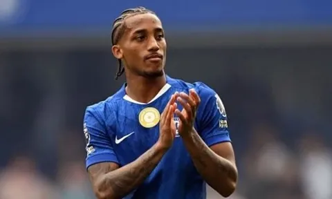 CĐV Barcelona kịch liệt phản đối thương vụ Joao Pedro