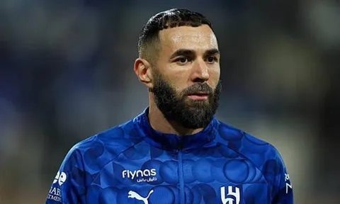 Benzema nghi dính chấn thương gân kheo, lỡ trận Al Fayha