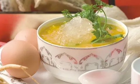 Tổ yến và trứng gà đều là “siêu thực phẩm” nhưng loại nào tốt hơn? Đây là cách phân biệt tổ yến thật - giả rất đơn giản
