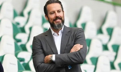 Arsenal đưa Kroenke đến gần giấc mơ lớn