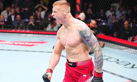 Ngôi sao bất bại Iwo Baraniewski đón nhận thử thách phút chót tại UFC Vegas 118