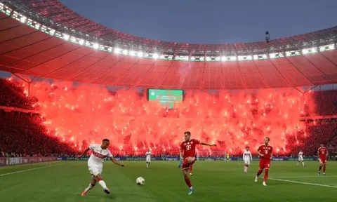 Fan đốt pháo sáng mù mịt ngày Harry Kane đưa Bayern vô địch