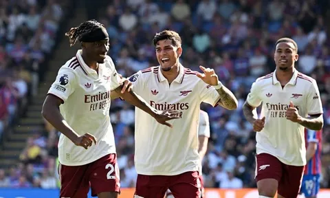 Thắng hú vía Palace, Arsenal trọn niềm vui ngày hạ màn Ngoại hạng Anh