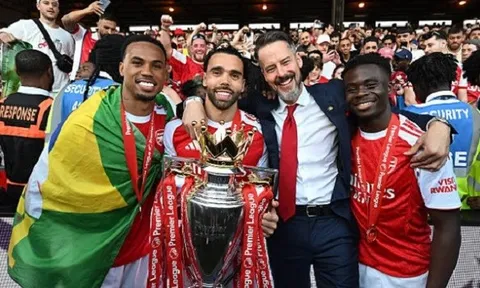 Kroenke đặt mục tiêu mới cho Arsenal