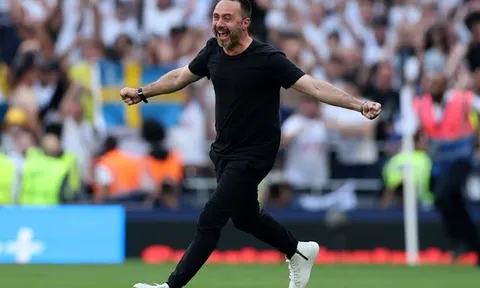 De Zerbi khẳng định chỉ có 12 cầu thủ xứng đáng ở lại Tottenham
