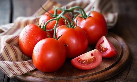 7 cách làm trắng da bằng cà chua cấp tốc tại nhà, da bật tone sau vài tuần