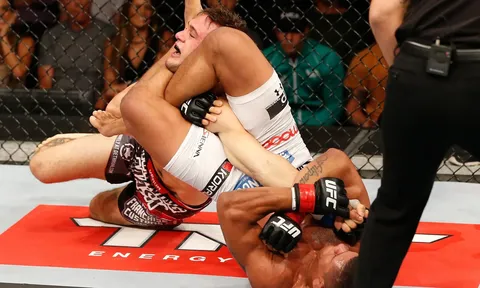 Trở về cội nguồn: Gilbert Burns chốt lịch ra mắt UFC BJJ đối đầu Horlando Monteiro