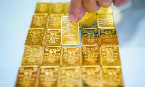 Giá vàng hôm nay 25-5 tăng mạnh ngay khi mở cửa, bạc cũng đồng loạt đi lên
