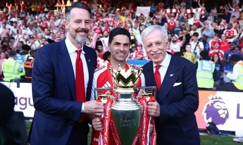 Josh Kroenke khẳng định Arsenal không đứng yên sau chức vô địch