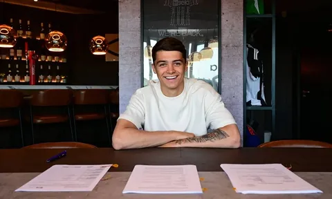 Lewis Miley chính thức ký hợp đồng 6 năm với Newcastle