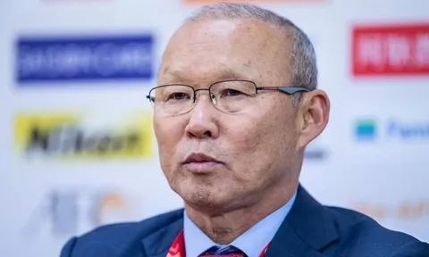 HLV Park tạm gác ghế nóng Kanchanaburi vì World Cup