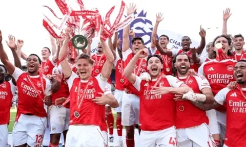 Oliseh chỉ ra "quyết định thiên tài" giúp Arsenal vô địch