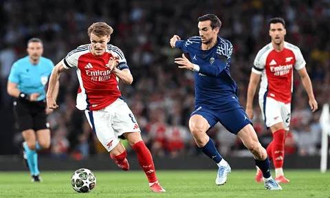 CĐV PSG nổi giận trước tuyên bố vô địch của Arteta