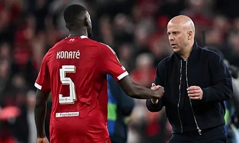 Liverpool cần sớm dứt điểm tương lai của Ibrahima Konate