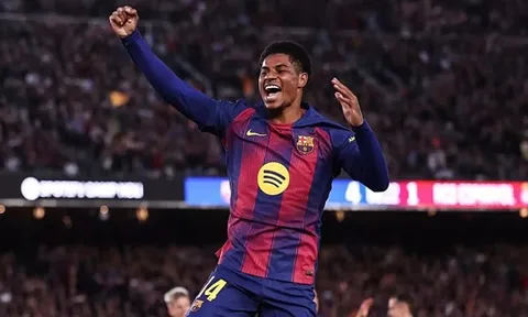 Mua đứt Marcus Rashford là canh bạc cần thiết của Barca