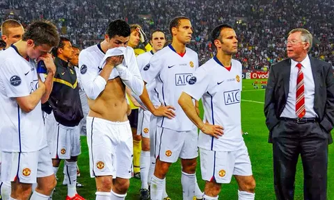 Ngày này năm xưa: Trận thua tâm phục khẩu phục của Sir Alex trước Barca