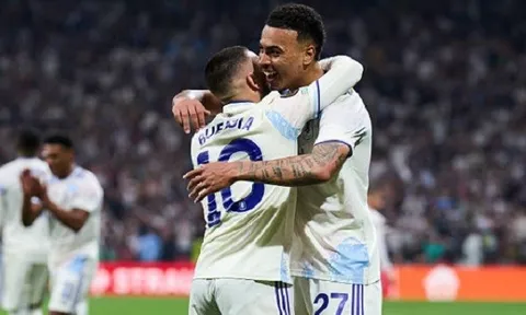 Arsenal muốn kích hoạt bom tấn Rogers với giá 116 triệu bảng
