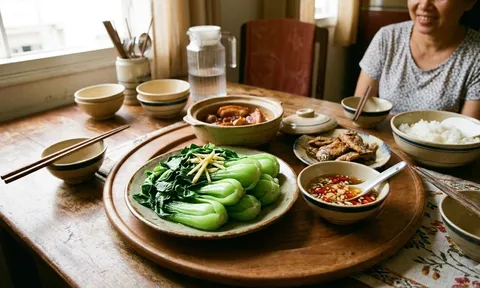 Vì sao luộc rau người xưa luôn cho thêm vài hạt muối?