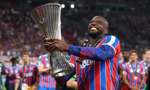 Từ bước hụt ở Milan đến đỉnh cao vinh quang của Mateta
