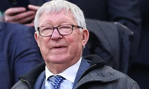 Gặp sự cố sức khỏe, Sir Alex Ferguson lỡ lễ trao giải