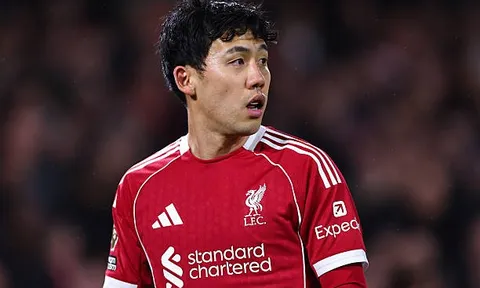 Wataru Endo nỗ lực dự World Cup bất chấp dự bị tại Liverpool