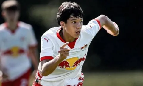Sao trẻ Việt kiều Quốc Khải vô địch U18 Áo cùng Salzburg