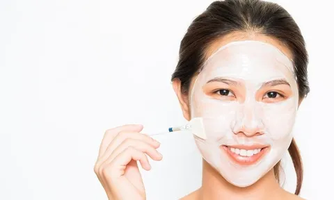 Cách làm trắng da tại nhà bằng sữa chua không đường