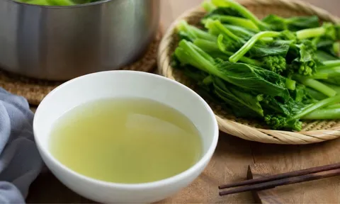 Có nên ăn nước rau luộc không? Chúng giàu dinh dưỡng hay có thành phần gây hại?