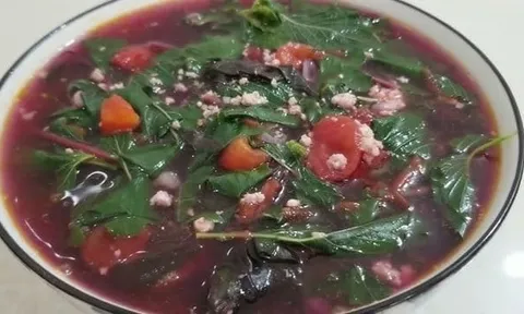 Loại rau mùa hè giàu sắt hơn thịt bò, giá rẻ, bán đầy chợ Việt nhưng nhiều người bỏ qua