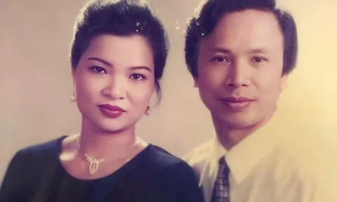 Mẹ ruột diễn viên "Nhật ký Vàng Anh" có nhan sắc hồi trẻ cực phẩm, nhìn sang người bố ai nấy đều trầm trồ