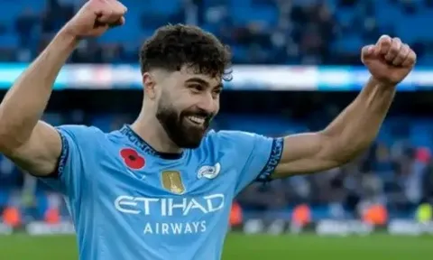 Barcelona bắt đầu đàm phán chiêu mộ Josko Gvardiol từ Man City