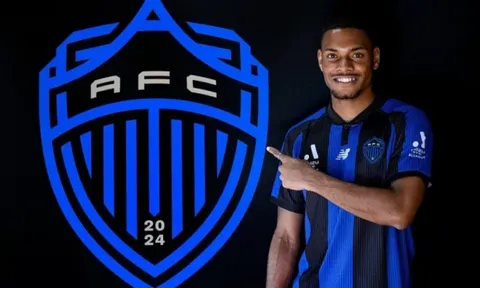 Hà Nội FC sắp đón ngoại binh Daniel Hall